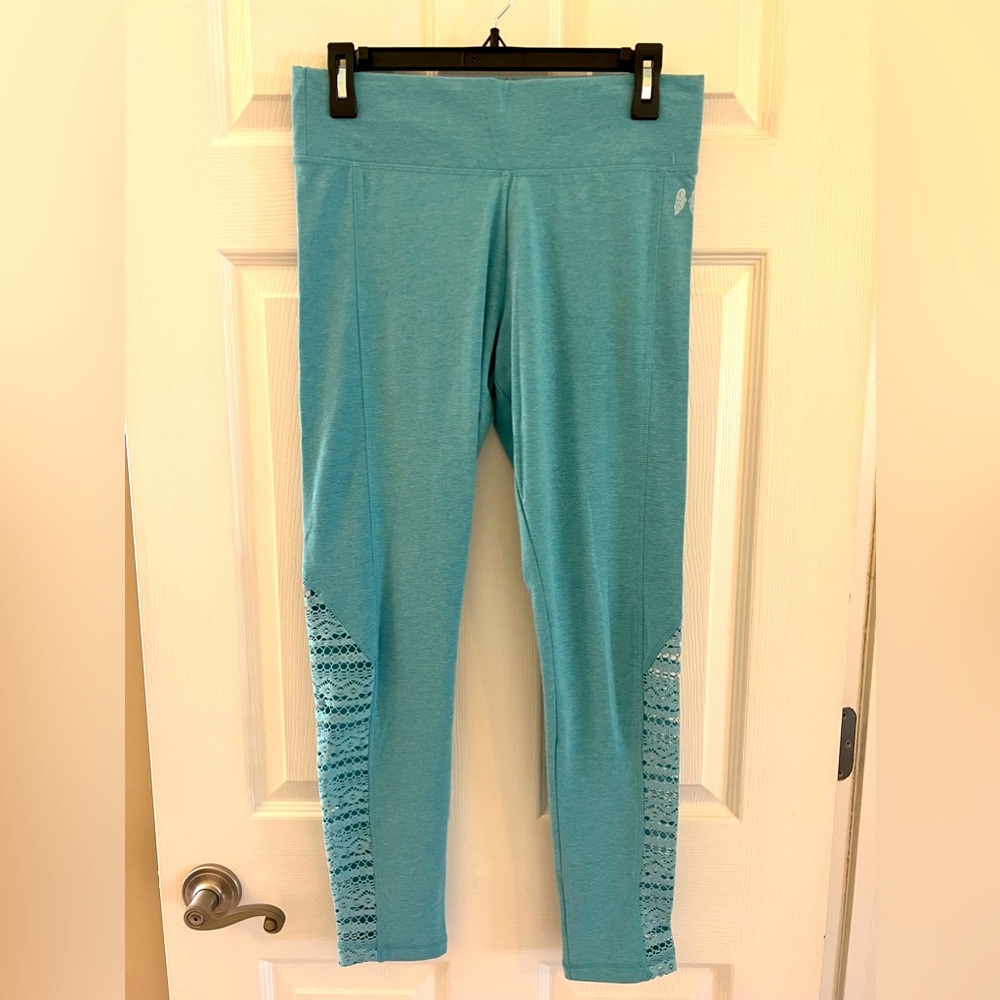 Victoria’s Secret cutout leggings